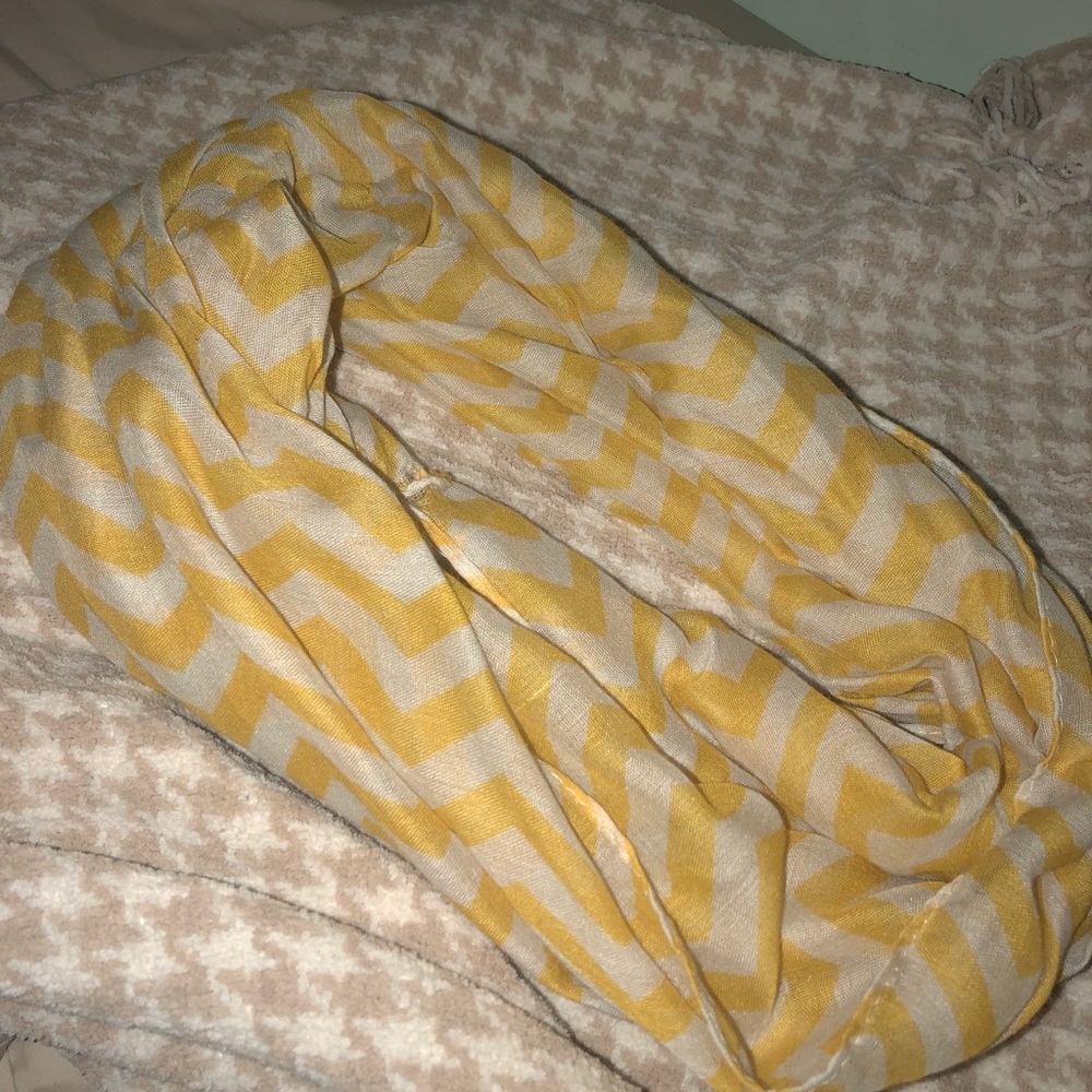 Infinity scarf